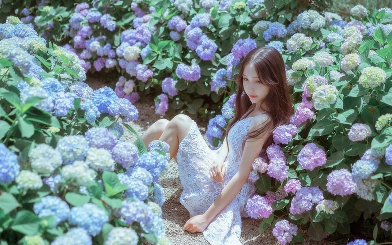 王毅会见巴基斯坦副总理兼外长达尔